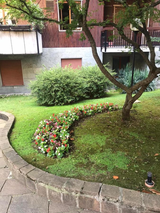 Emeraldway - Bellissimo Appartamento In Zona Sempione-Tre Torri Milan Bagian luar foto