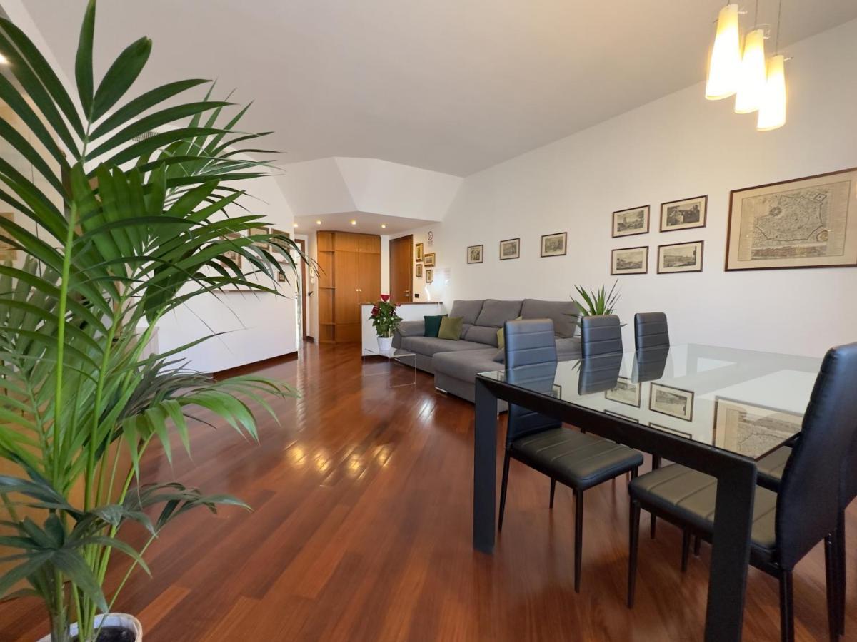 Emeraldway - Bellissimo Appartamento In Zona Sempione-Tre Torri Milan Bagian luar foto